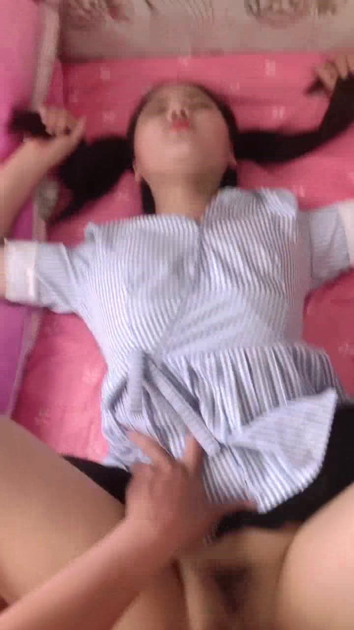 【超推荐❤️会所独家】极品大学女友【依雲】口爆性爱私拍流出 第二弹 多场景爆操内射馒头美穴 完美露脸 高清720P原版