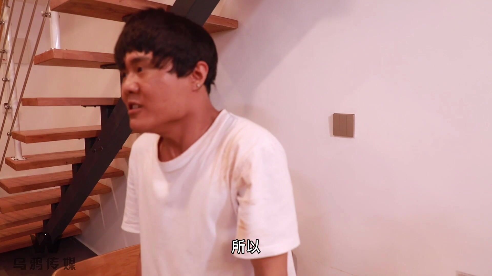 最新乌鸦传媒国产AV剧情新作-来自弟弟的报复 狂傲姐姐惹怒土鳖弟弟被无情虐操 看你以后轻视我 高清1080P原版首发