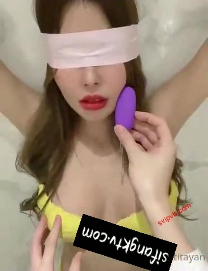 【超极品❤️推荐】最近超火爆电竞女神【gatitayan】闺蜜『颜妃』最新付费私拍流出 爆乳丰臀 极致体验 高清720P版