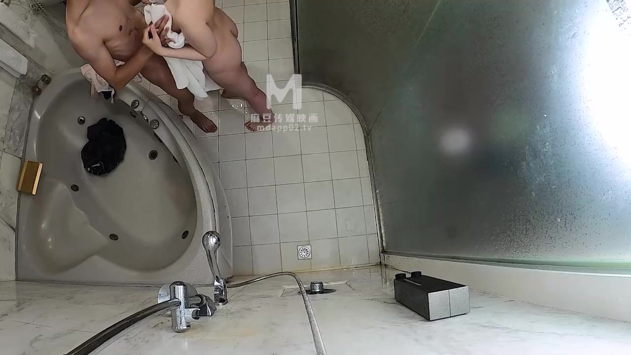 【超推荐❤️会尊享】麻豆传媒最新职场淫行系列--针孔酒店偷情少妇 博德幽会秘密偷窥 爆乳新人赵雪颜 高清720P原版