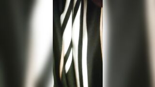 2022-5-20【老王1探花】真实搞足疗女，大波浪风骚御姐，拨开内裤用屌磨蹭，搞的湿湿无套插入