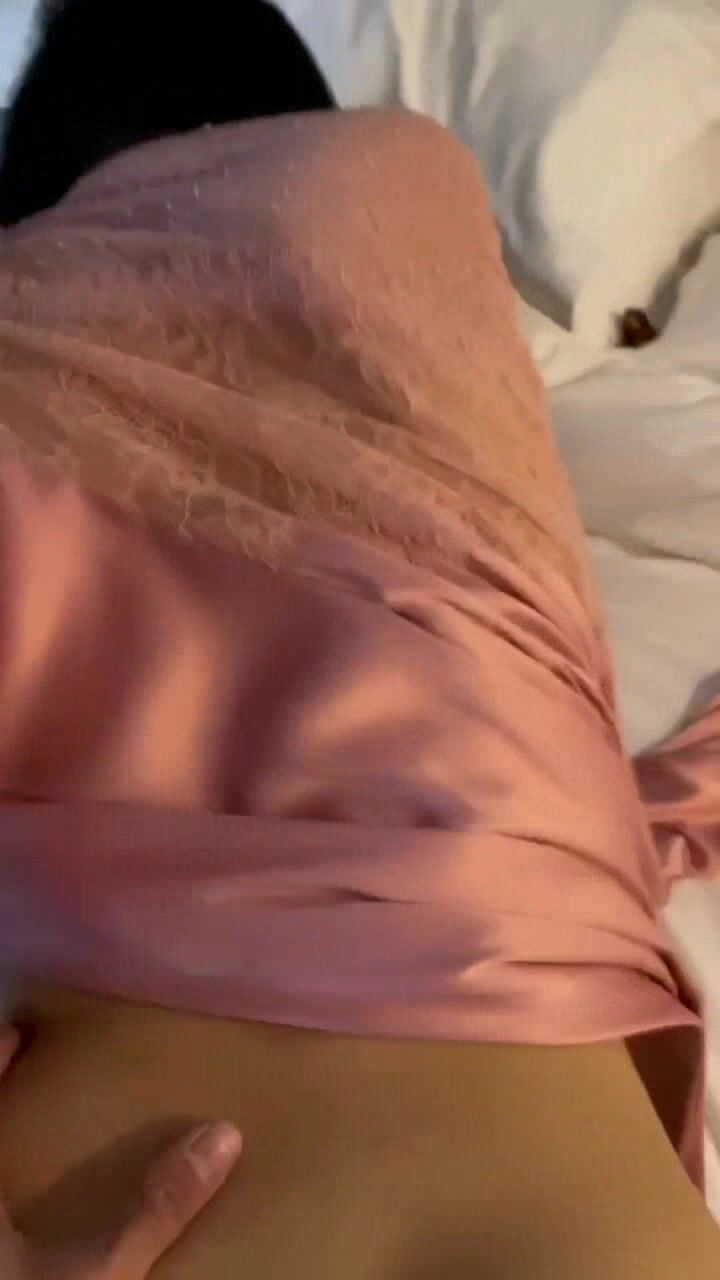 南航空姐女友完美恋情 性爱私拍流出 各种玩弄调教玩弄爆操喷一地 完美露脸 高清720P原版