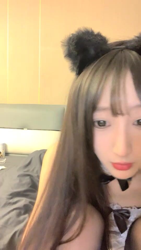 2022.6.6，【撸点极高】顶级女神来袭，九分超高颜值19岁美少女，偶像明星级别颜值