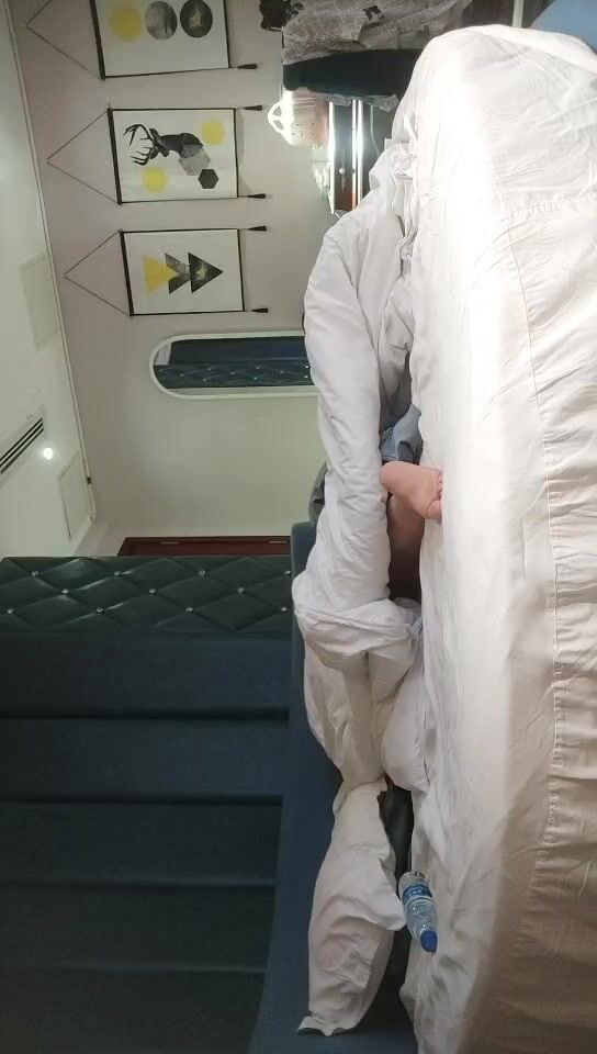 2022.6.9，【爱情故事】，泡良大神不服不行，新人，30岁漂亮小少妇，酒店推倒2