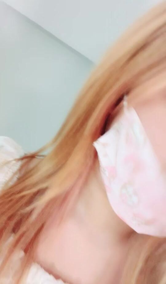 【美女落九川】金发美少女！卡哇伊老鼠内衣，揉捏美乳，掰穴跳蛋磨蹭，手指猛扣