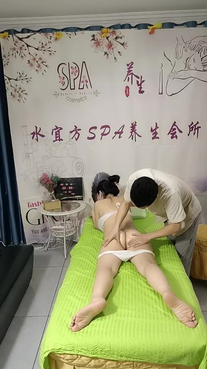 2022.6.15，【诱惑的小女人】，水宜方SPA养生会所，偷拍小少妇，坚挺美1