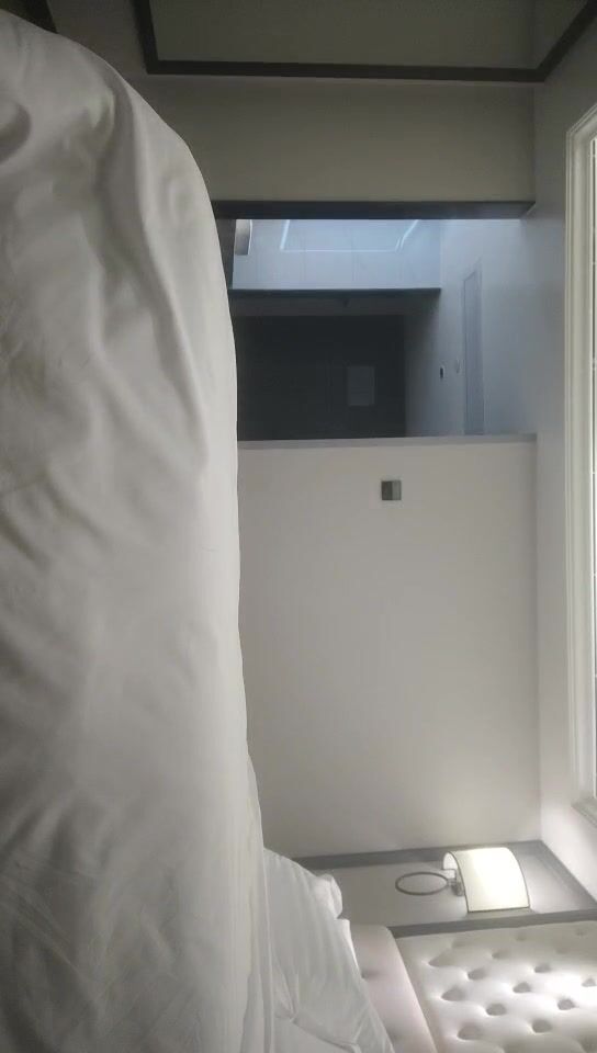 2022-6-26【老马车行】短发骚女返场，3P经典名场面，情趣内衣黑丝，插穴口交，轮番上阵