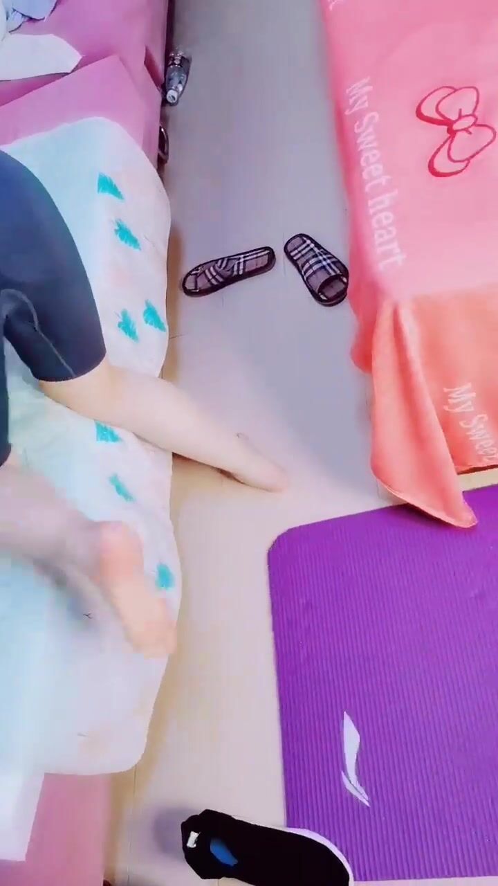 【孕妇也疯狂 性爱刺激战场】黑丝孕妇娇俏小妹怀孕了还找男友接着操 反正都怀孕了直接内射骚2