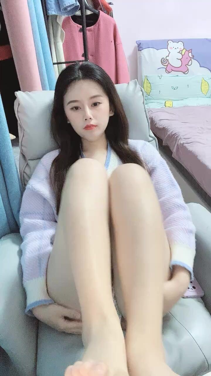 优雅的少贵妇~神似某星张碧晨 寂寞抠逼跳蛋自慰~啊~要来了 啊啊~B水喷出来了好多~