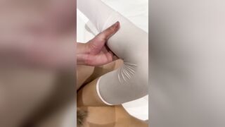 骚逼女友老师 放假了马上约我和她酒店啪啪~一定要戴套套