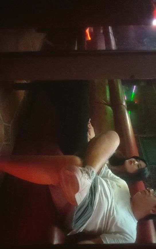 2022.7.13，【砂轮五厂】，黑舞厅偷拍，莺莺燕燕美女如云，一会儿功夫摸了三个奶子