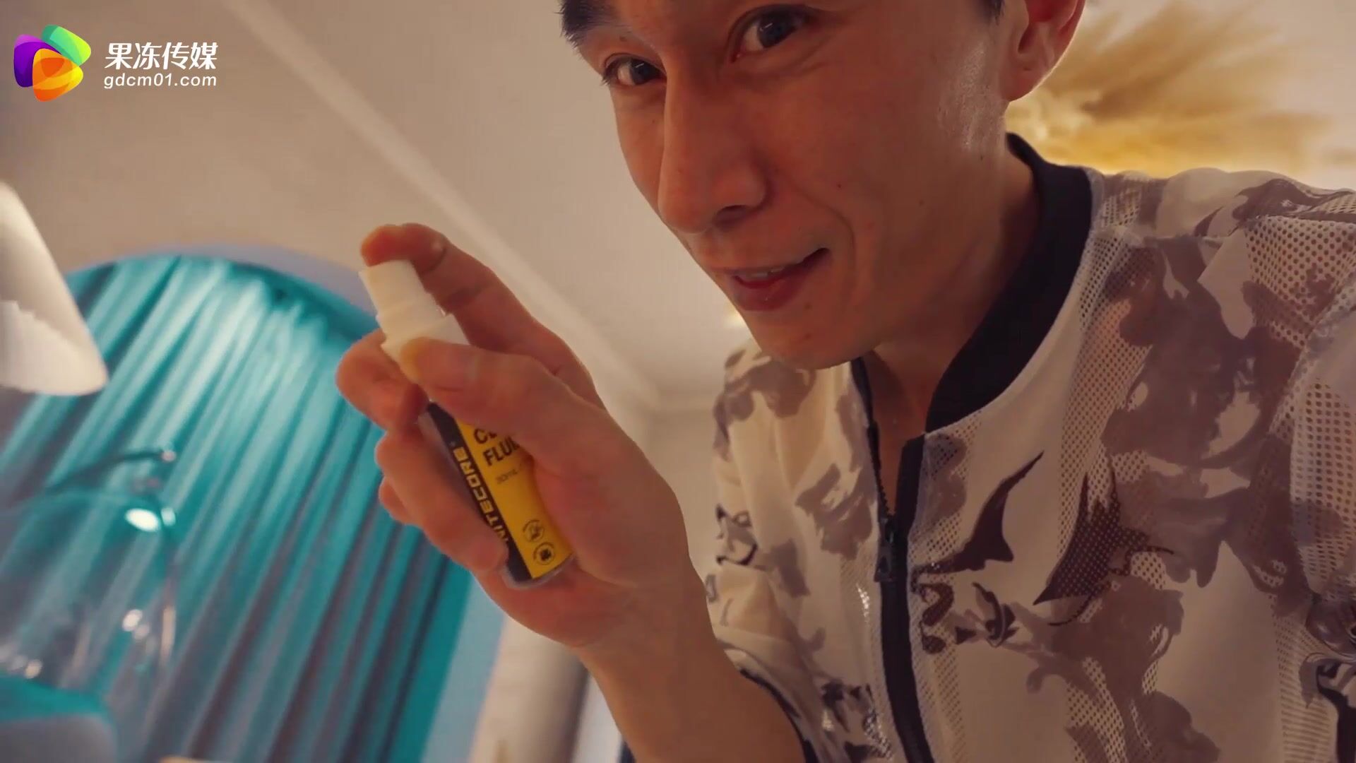 会所首发 果冻传媒 GDCM-021 拜精少女▌王玥▌干爹给操又给钞 淫荡姿势迎击肉棒 极上肉欲淫靡性交