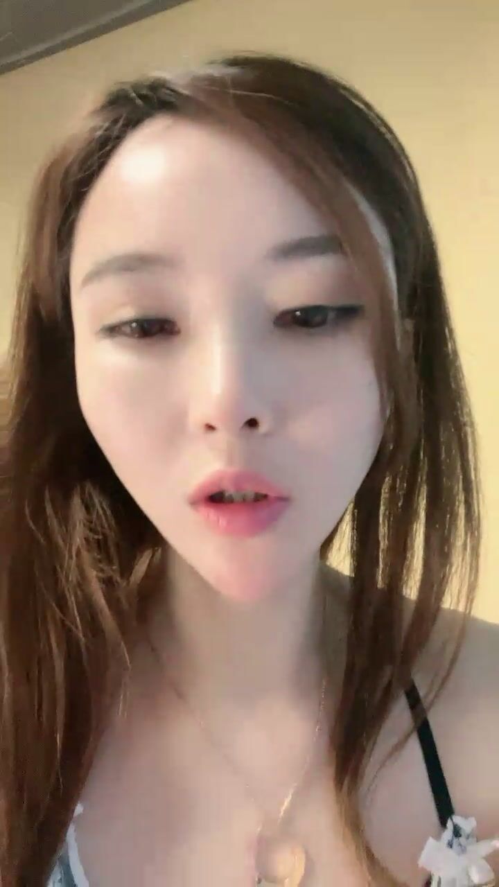 高潮骚逼娜娜呀~丰臂美穴 各种姿势狂操~骚气冲天淫荡无比~极度诱惑 用力用力撞击骚穴，来了来了来啦