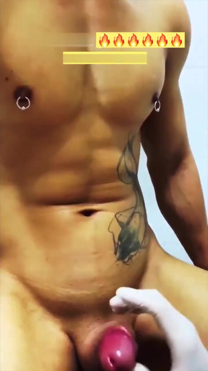 体育生直男 我才是大奶牛 不服来战 不行 我要射了 这量够全家人喝早餐了