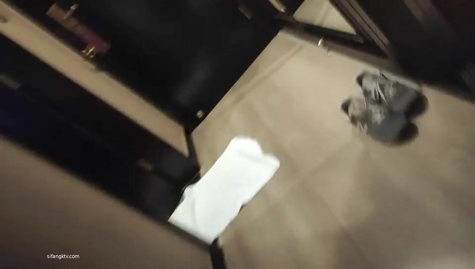 【新片速遞】2022.8.20，【老牛叔】，新晋泡良大神，漂亮26岁良家女神，白皙蜜桃臀，气质过人颜值高，人美逼遭罪