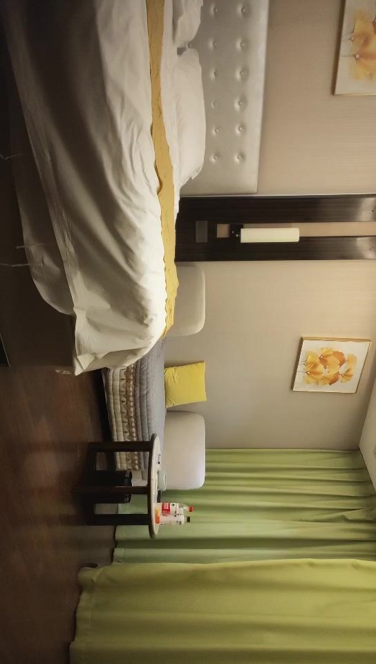 2022-8-29【日久深情】高端网红外围女，极度淫骚上来就要干，爆乳肥臀，翘起屁股求操，全力输出