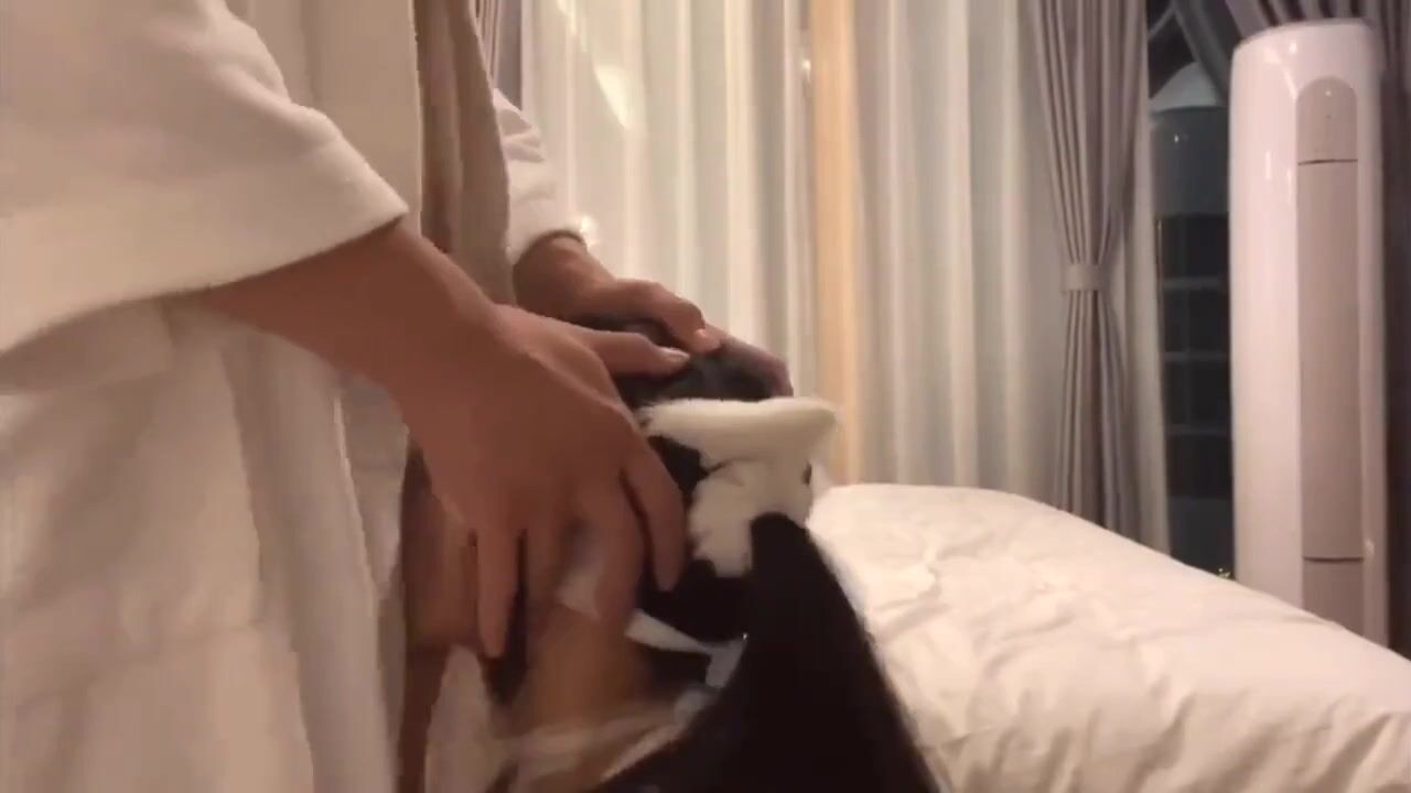 双马尾小萝莉吃鸡口爆 爸爸 你这小弟弟算不算起来了 还特喜欢让我深喉 再怎么深也到不了喉