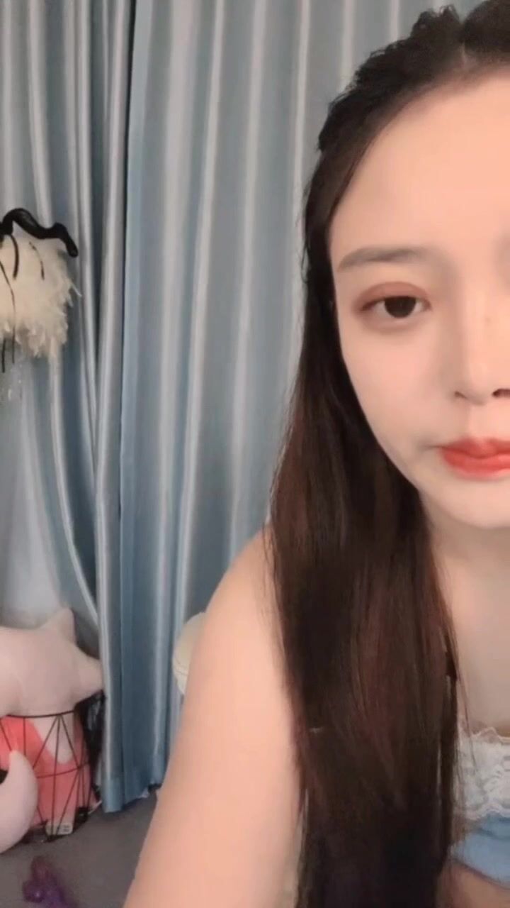 极品美女【由美子】 性感美臀，道具插穴自慰~姿势优美，叫声太骚浪