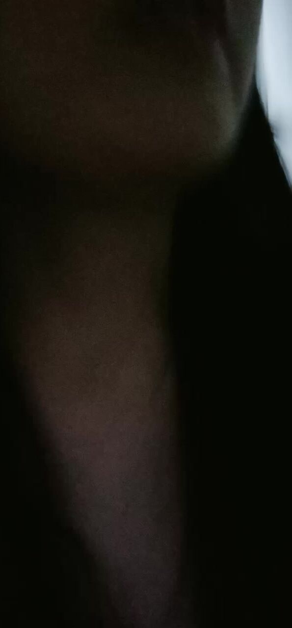 可爱眼镜学妹酱酱仔全程露脸洗澡诱惑，尿尿给狼友看好骚，揉骚奶子自慰逼逼，奶子比心好有爱，精彩不要错过