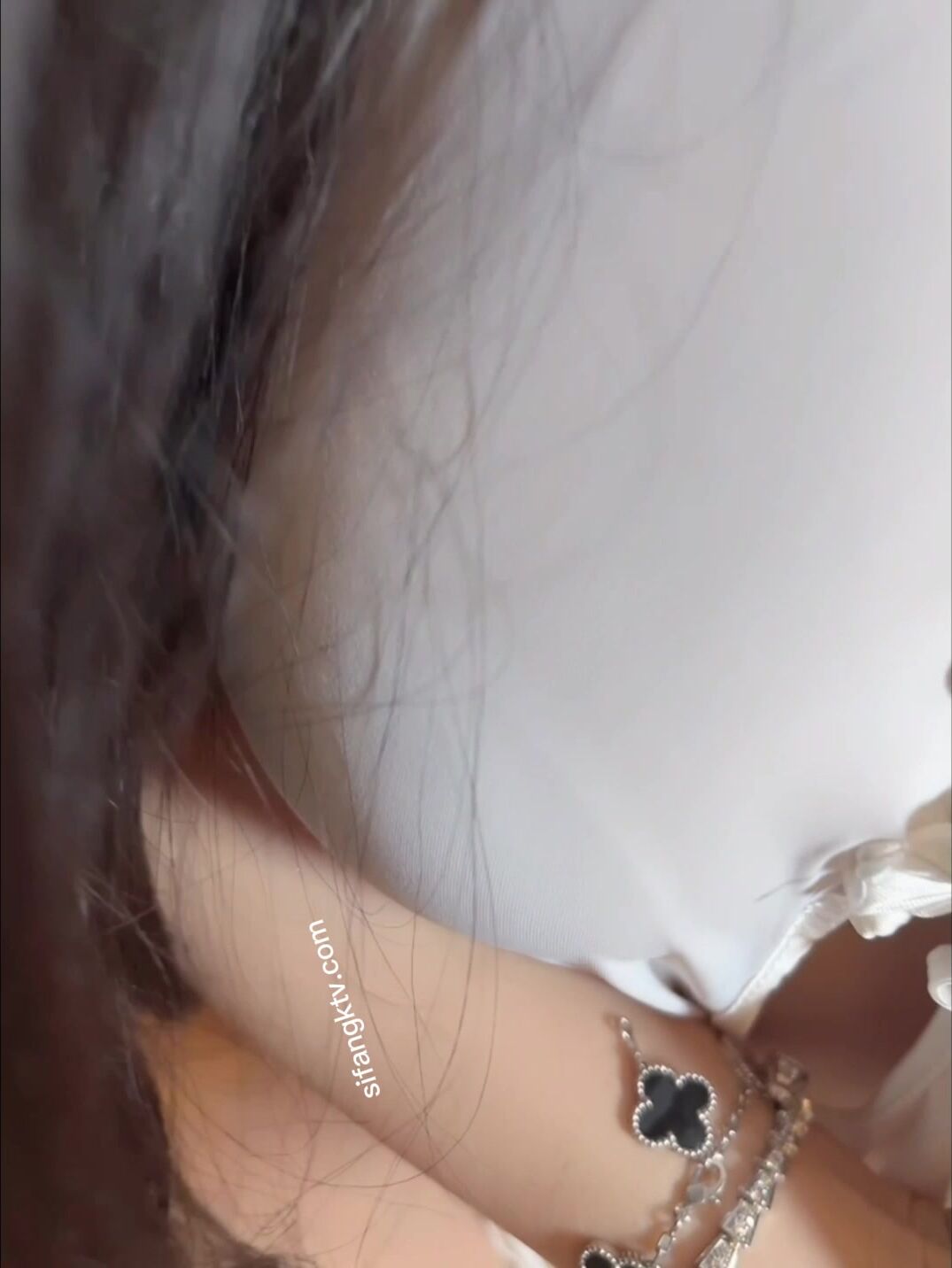 超人气女神『杨晨晨』最新剧情新作《借种服务》极品爆乳 女上骑乘位猛操呻吟 (2)