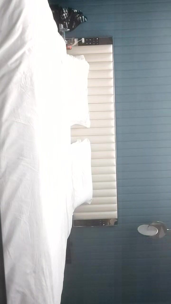 2022.12.30，【无情的屌】，今晚颜值高，清纯20岁美女，神似秦岚，浅笑勾魂，花式啪啪小穴！