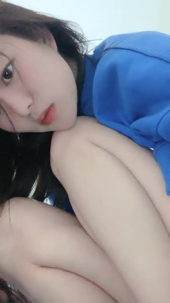 纯！大学生被干了~【大学生很嫩】，粉嘟嘟的少女胴体，水汪汪的小逼逼，让人流口水~无套啪啪-1女大学生很乖_87145067_2023年2月3日23时20分3秒