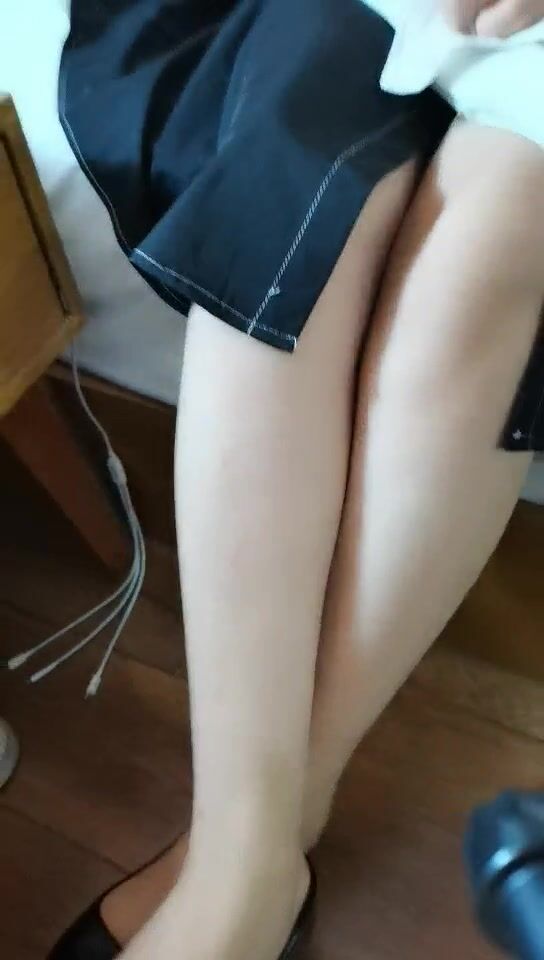 2021.9.18，【柒夜一枝花】，深夜，良家小少妇登门来相会，人妻最懂男人心，无套啪啪，口交卖骚，浪劲十足小荡妇