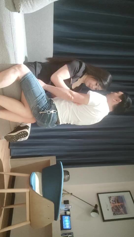 翻车王伟哥今晚又差点翻车洗浴会所3000多元约到的大胸技师很警惕几次对着镜头看老是想关灯