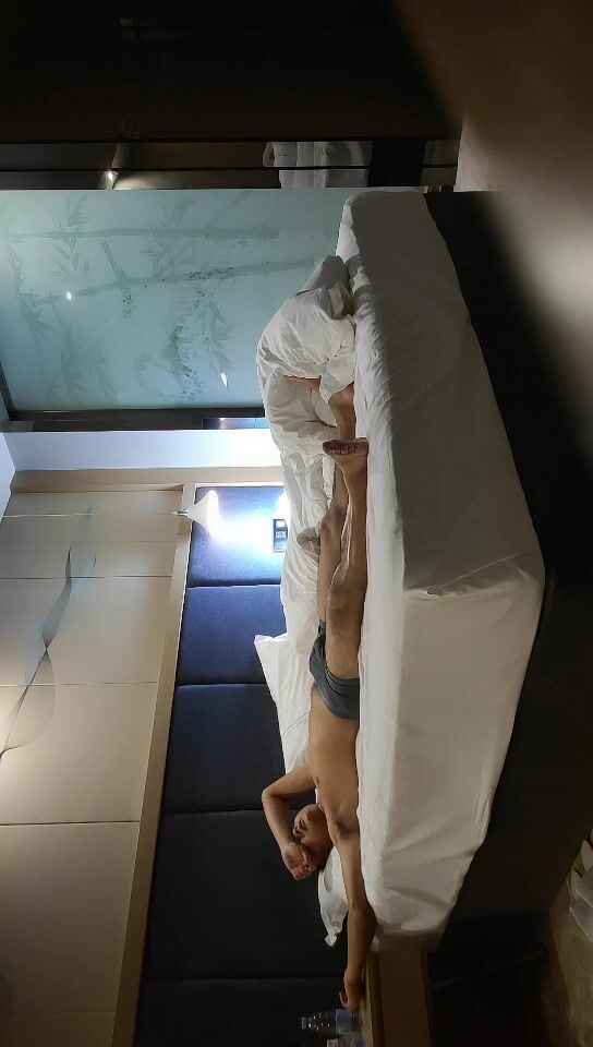 2021.10.6，【和护士姐姐&专约良家】，第二炮更精彩，泡良达人，极品护士女神，酒店相会偷情，温柔貌美俏佳人