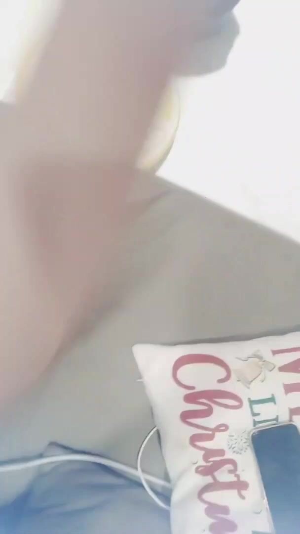 20岁女神下海！纯欲巅峰，【田园橘子】，这腰身这屁股简直绝了，毛茸茸的小逼逼，好想扑上去舔一下1