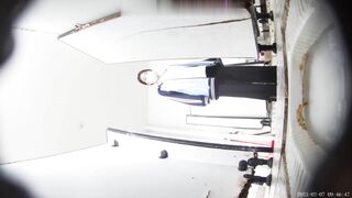 大专女厕全景偷拍多位漂亮学生妹 各种美鲍净收眼底