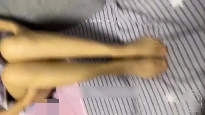 8（原创）我强奸了美女少妇邻居，内容绝对真实刺激