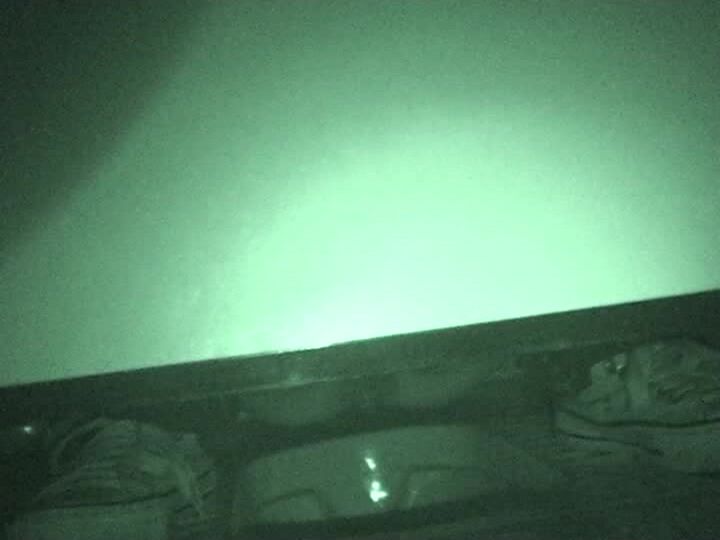 女厕看到多毛小嫩鲍直接伸手摸胆子是真的大