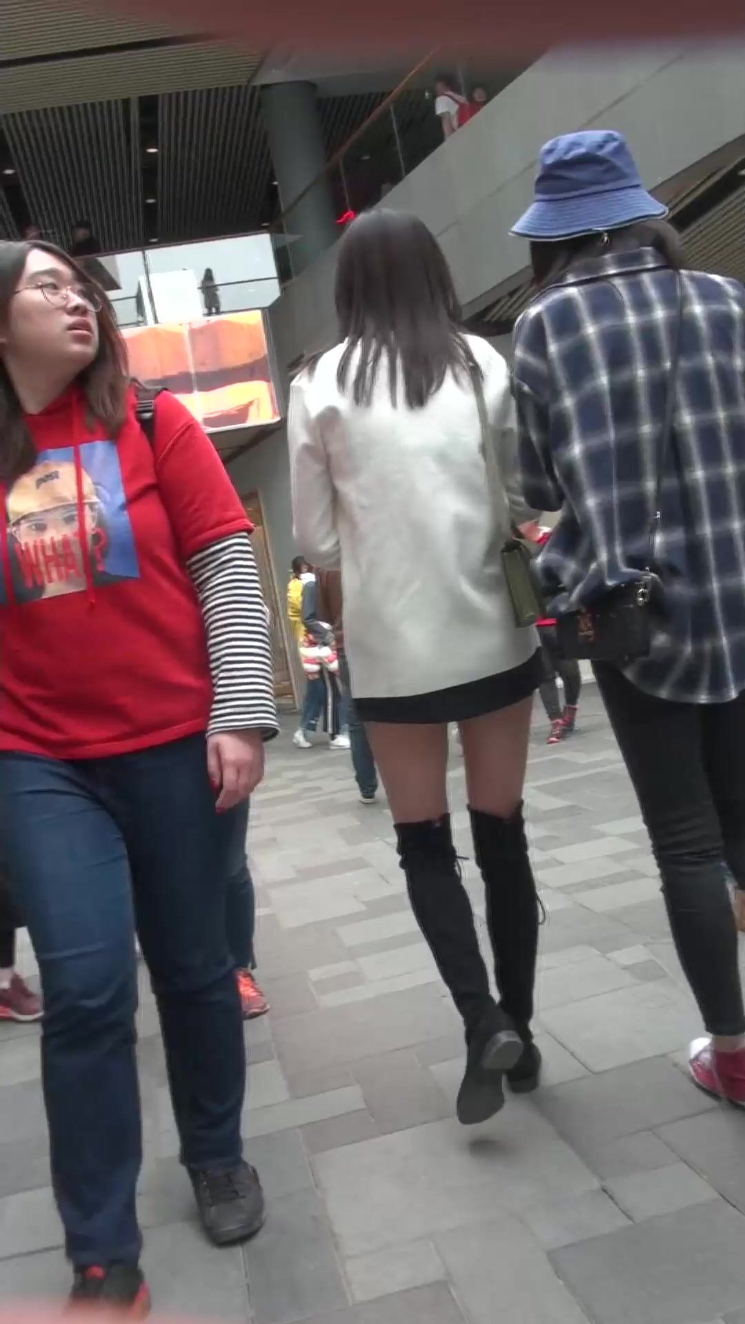 大神极限抄底超多气质小姐姐裙内，各种性感内裤骚丁