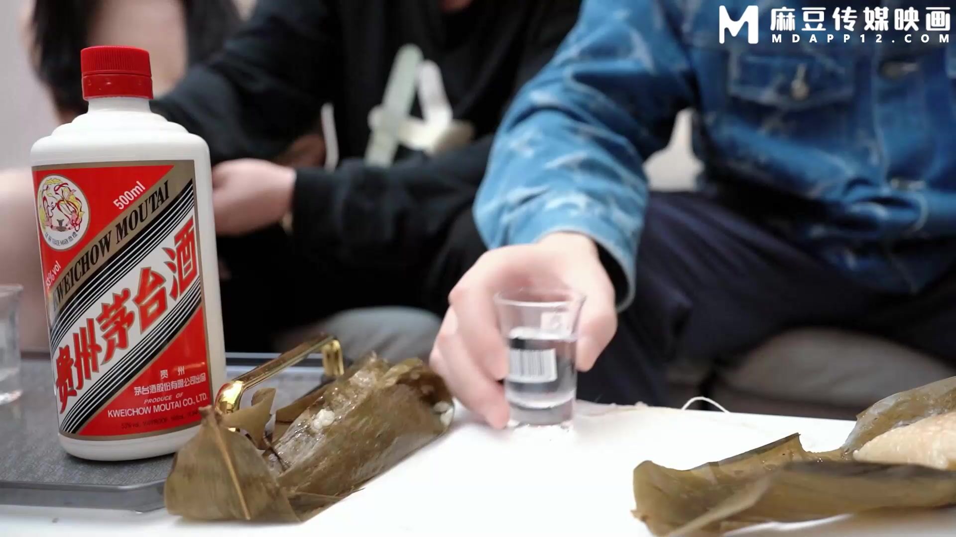 猫爪影像 MSD-181 淫荡乱伦过端午肉欲大嫂用翘臀榨干我