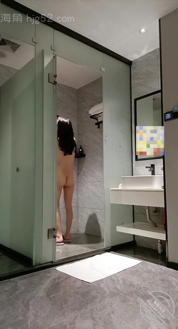 海角《姐弟乱伦》姐姐一起洗鸳鸯浴 提臀前入后入口爆内射