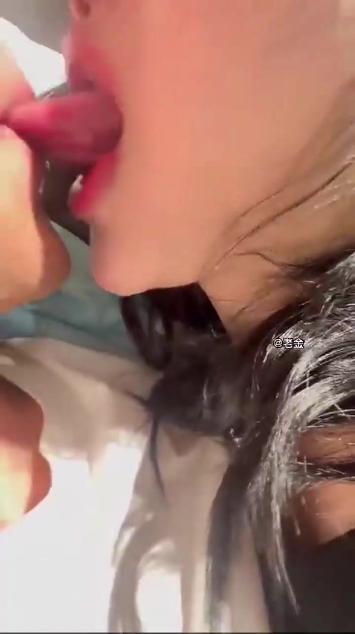 【姐弟乱伦】刚出月子的反差姐姐回贵州娘家和同父异母弟弟乱伦偷情