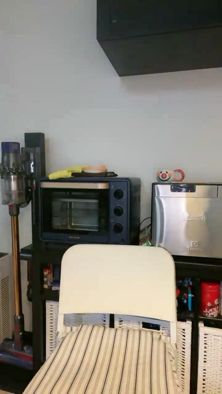 绿播下海 真实大三学妹！【特别气质漂亮东北女神】168CM大长腿 播音系才女 唱歌弹吉他 意外好听！全网最端庄美丽