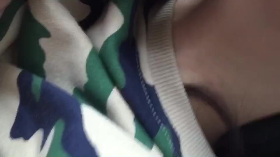 极品反差婊 清纯超高颜值女神，超骚超主动，骑在男友鸡巴上疯狂摇曳，太有感觉了