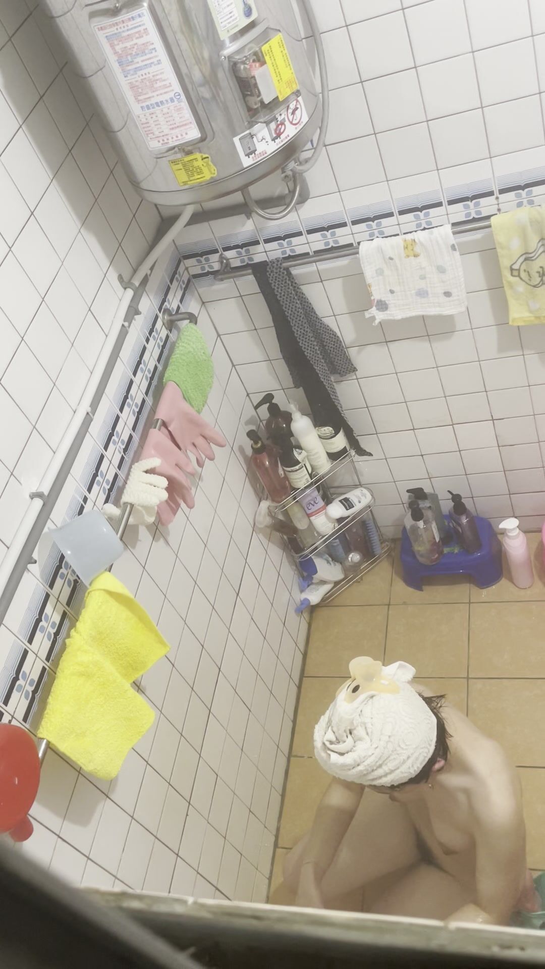 朋友邻居的妹妹洗澡