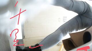 步行街路边公厕全景偷拍 多位女神级的少妇各种极品名器