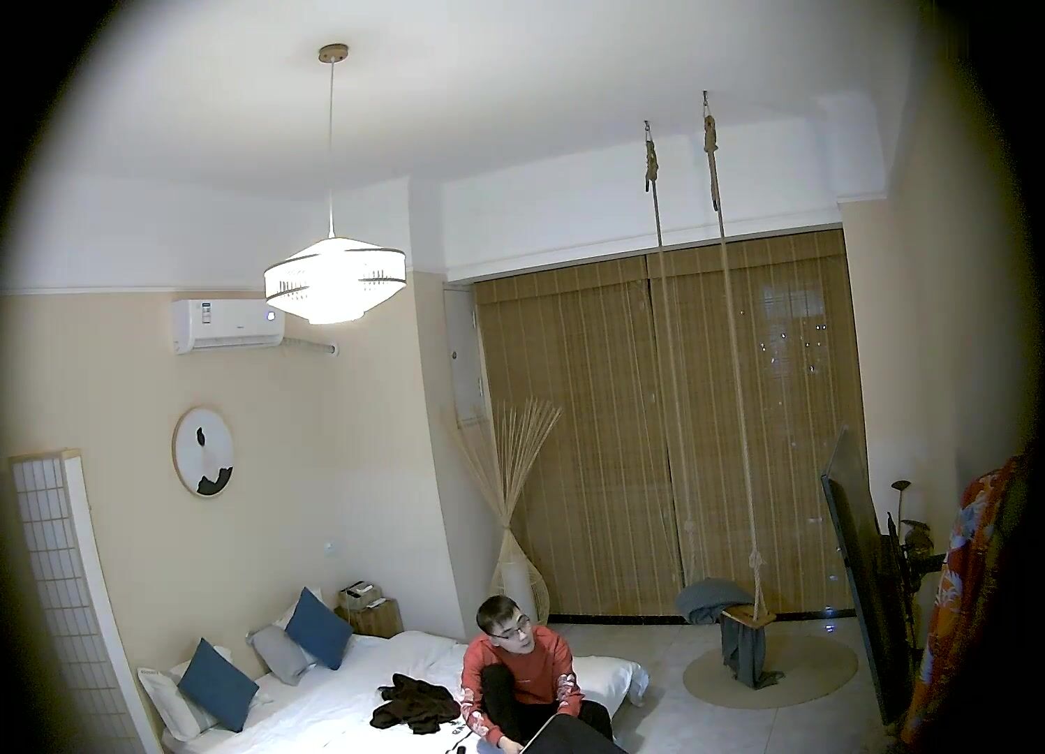 Hotel偷拍系列 360 绝版日式秋千房偷拍两对情侣做爱苗条美女被男友草到嘶叫