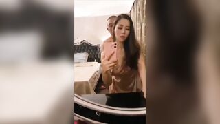 极品反差婊 抖音3万粉C姨跟老头露脸口角啪啪 超会吃鸡，镜子前被老头疯狂后入猛艹！.