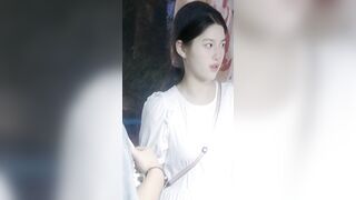 大神潜入路边公厕全景偷拍 几位漂亮小姐姐的各种极品美鲍鱼