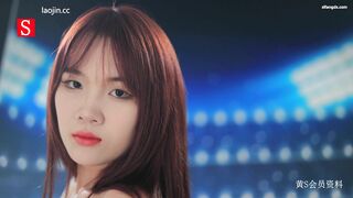 2025年最新流出，【国模大尺度4K私拍】，俏丽御姐，【雨桐】，净身高168cm，蝴蝶穴粉嫩特写掰开，超清画质