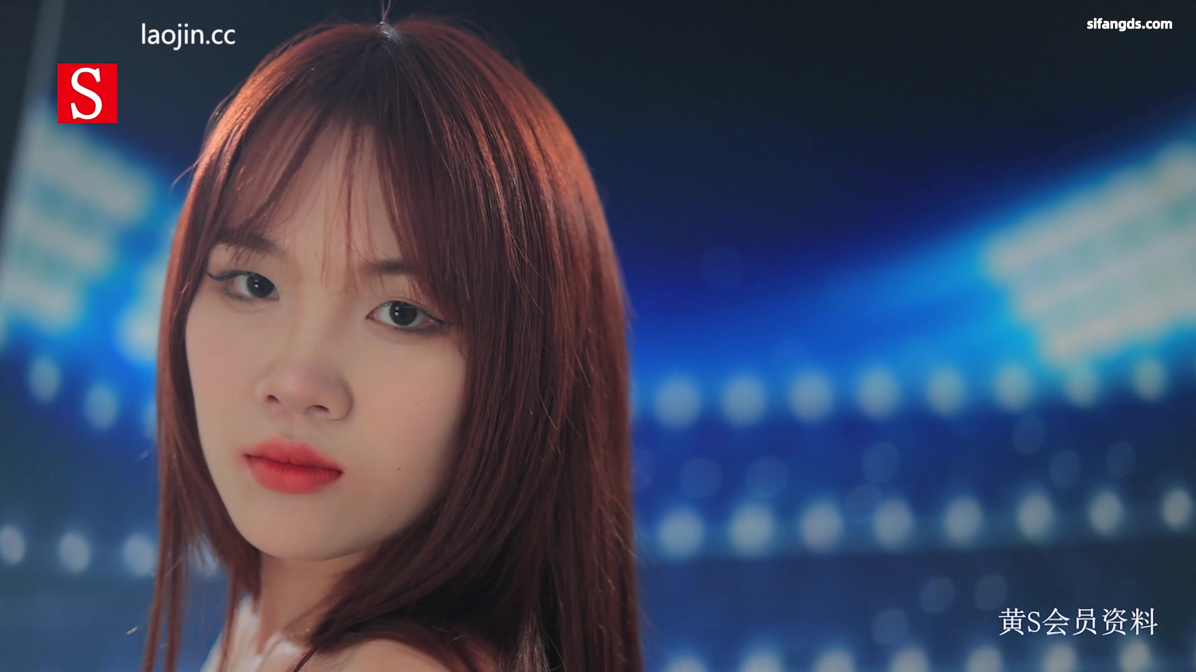 2025年最新流出，【国模大尺度4K私拍】，俏丽御姐，【雨桐】，净身高168cm，蝴蝶穴粉嫩特写掰开，超清画质