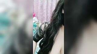 【夜袭少妇】G奶少妇! 巨乳肥臀 丝袜掰穴自慰 无套狂干.