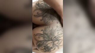 极品反差婊 快手林楠爱健后入打桩纹身精神小妹，纹身妹艹起来感觉十足.