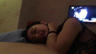 -精壮小伙酒店约炮身材不错的美女同事 各种姿势啪啪完美露脸