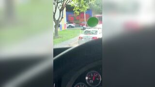 在公交车上看到的惊人一幕 卧槽！这玩的太那个了吧.